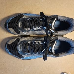 Men's PUMA 10Cell black/grey/blue training shoes. Size 13. Very good condition.